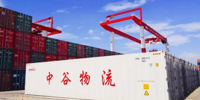 尊龙官方网站物流集团受邀加入小漠港首条内贸集装箱航线开航仪式  --  尊龙官方网站物流